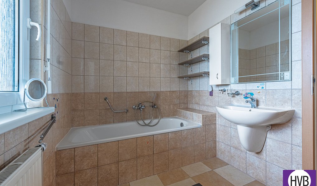 Prodej domu 168 m² s pozemkem 1 218 m², Drhovle – náhled fotky 7