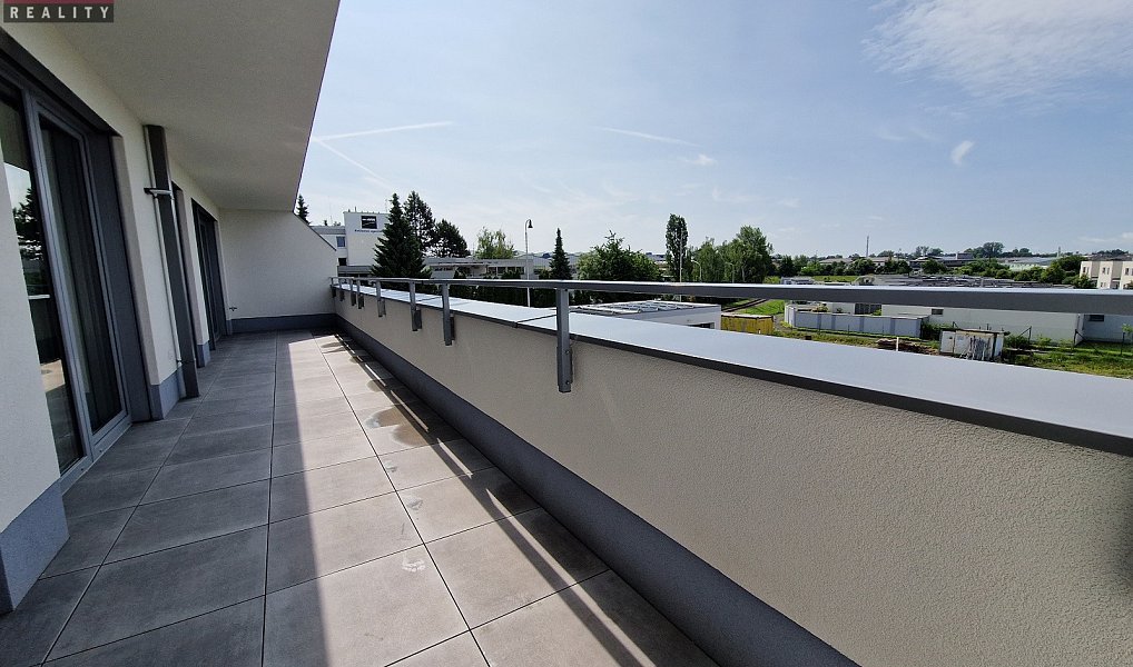 Pronájem bytu 4+kk 126 m², Olomouc – náhled fotky 11