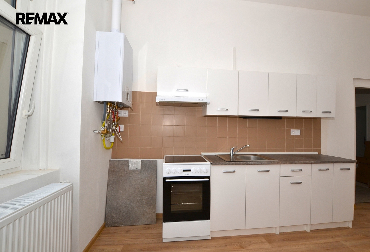 Pronájem bytu 3+kk 72 m² – pohled 3