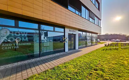 Pronájem kanceláře 152 m²