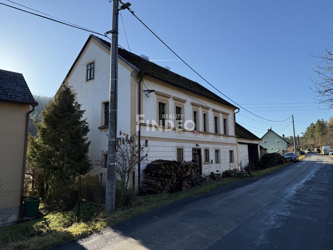 Prodej domu 400 m² s pozemkem 230 m²