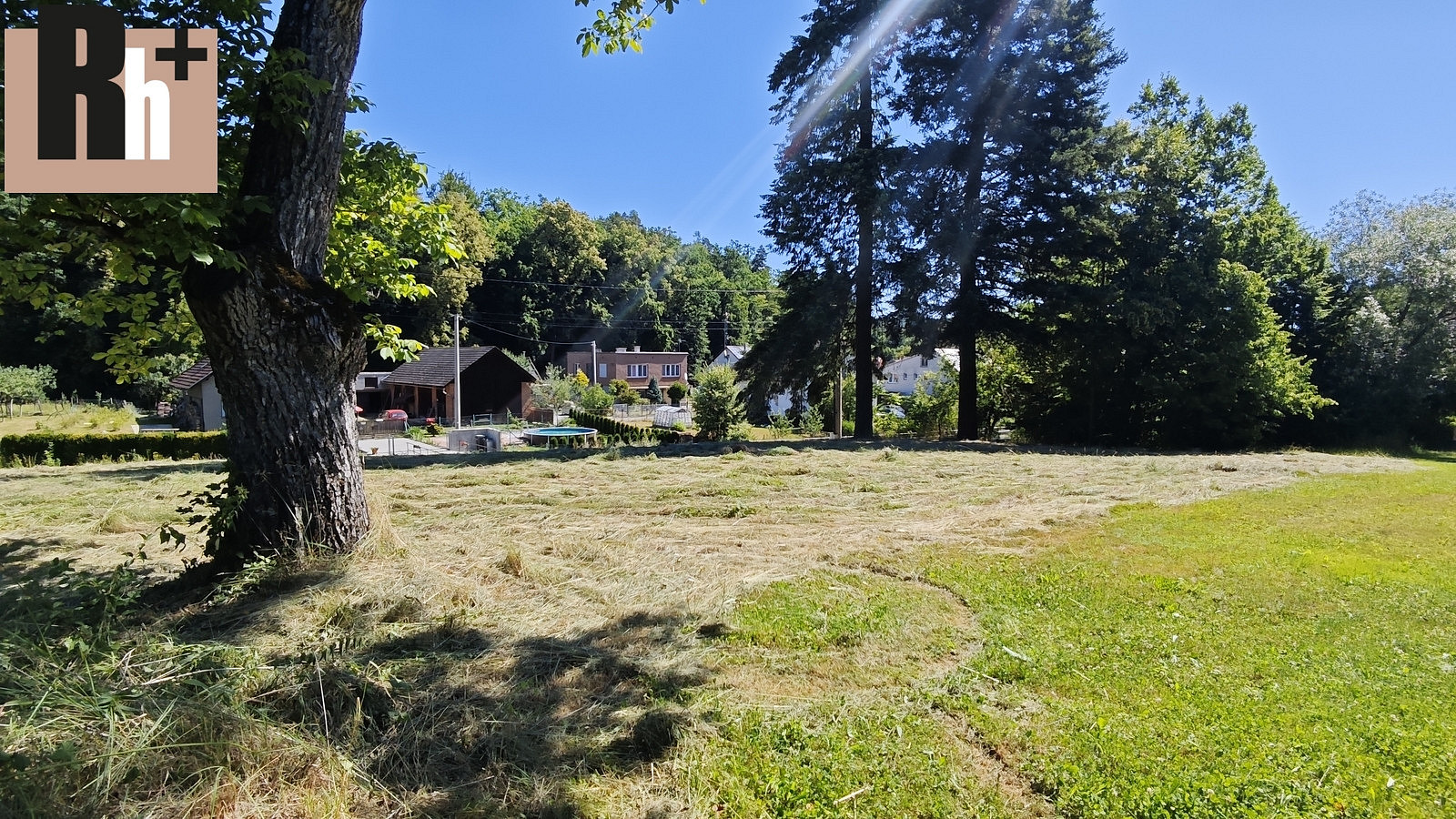 Prodej stavebního pozemku 1 315 m² – fotografie 2
