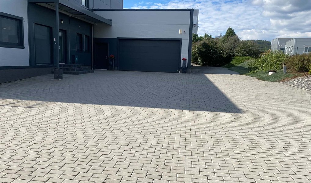 Prodej výrobních prostor 650 m², Jinačovice – náhled fotky 17