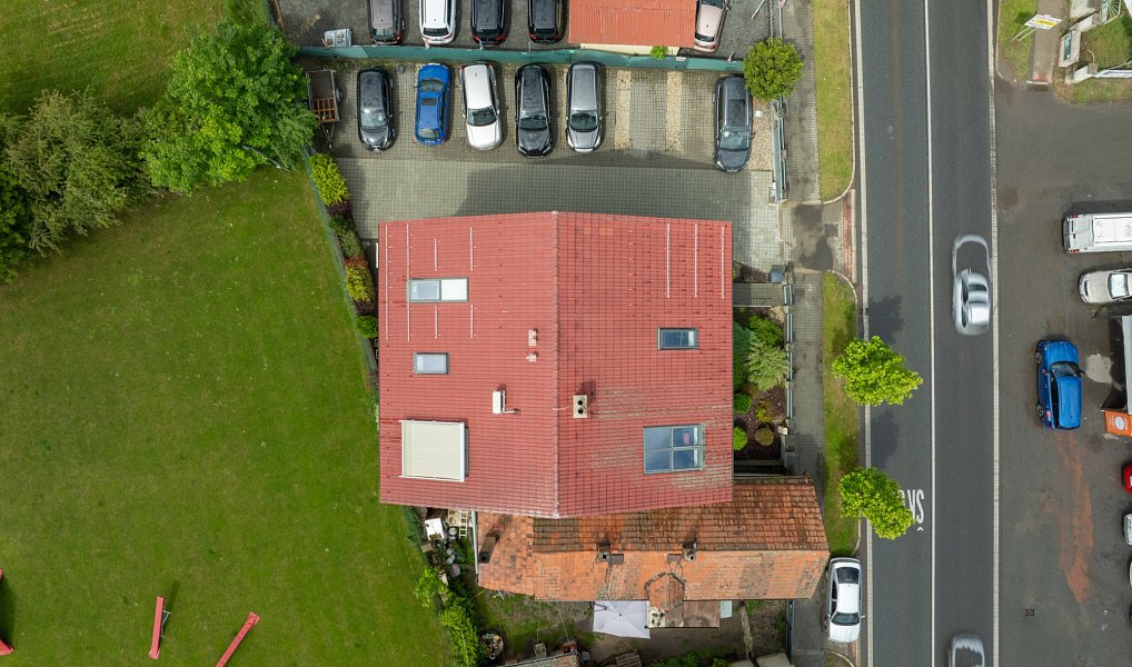Prodej domu 340 m² s pozemkem 450 m², Jesenice – náhled fotky 26