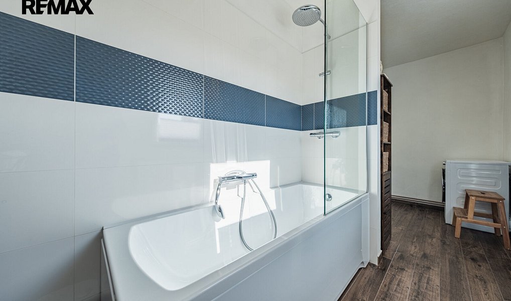 Prodej domu 260 m² s pozemkem 180 m², Krupka – náhled fotky 15