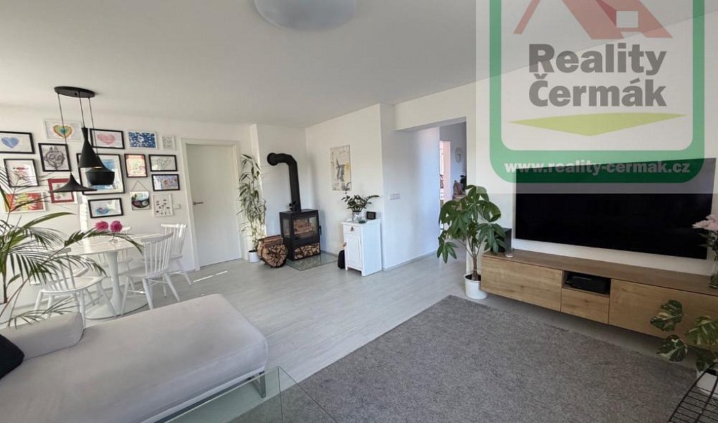 Prodej domu 300 m² s pozemkem 830 m², Holýšov – náhled fotky 7
