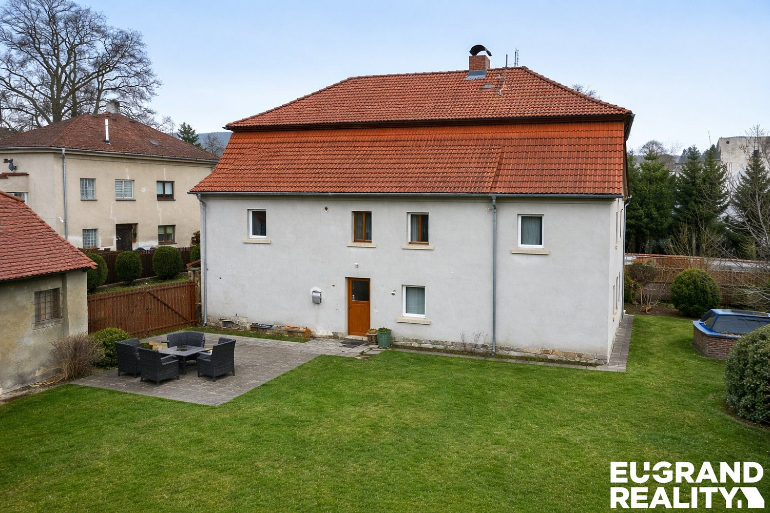 Prodej ubytovacího objektu 310 m² – fotografie 2