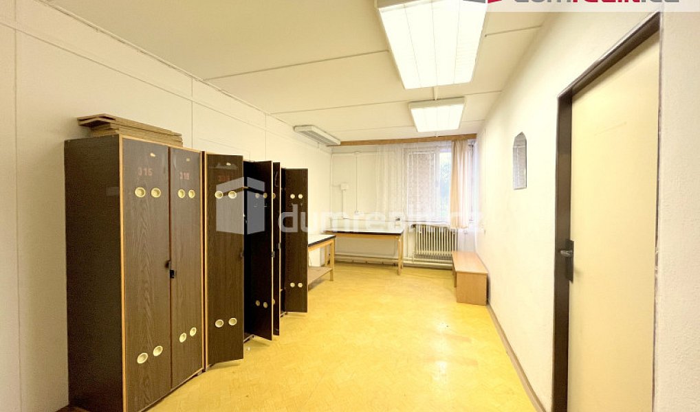 Pronájem výrobních prostor 913 m², Třeboň – náhled fotky 12