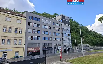 Pronájem garážového stání, 13 m2, ul. Radlická, Praha 5, Radlická, Praha 5 - Smíchov