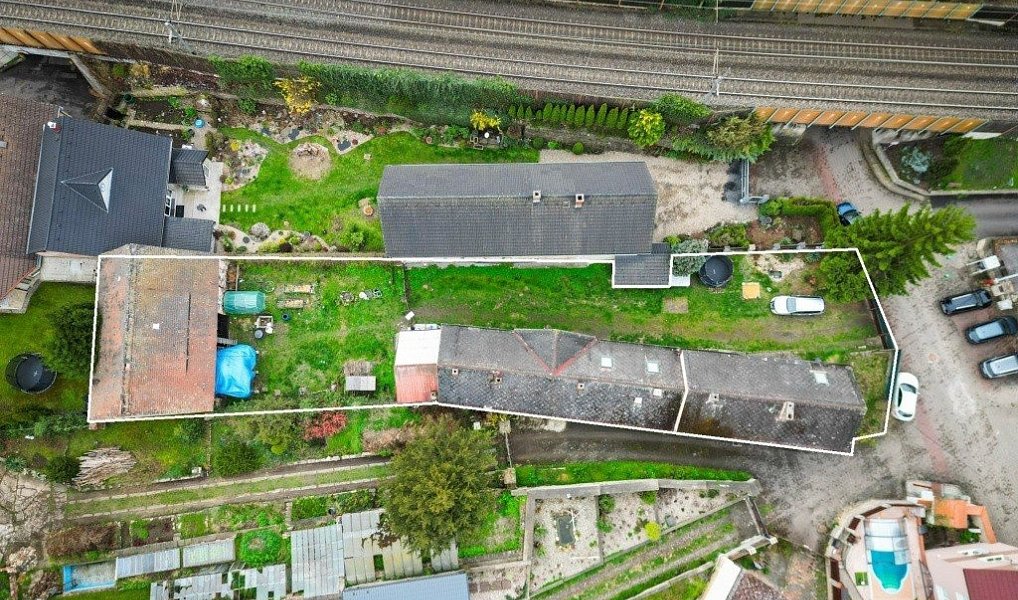 Prodej domu 250 m² s pozemkem 1 005 m², Dolní Zálezly – náhled fotky 4