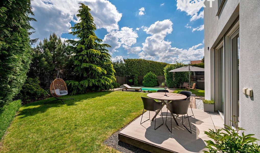 Prodej domu 180 m² s pozemkem 491 m², Jenštejn – náhled fotky 22