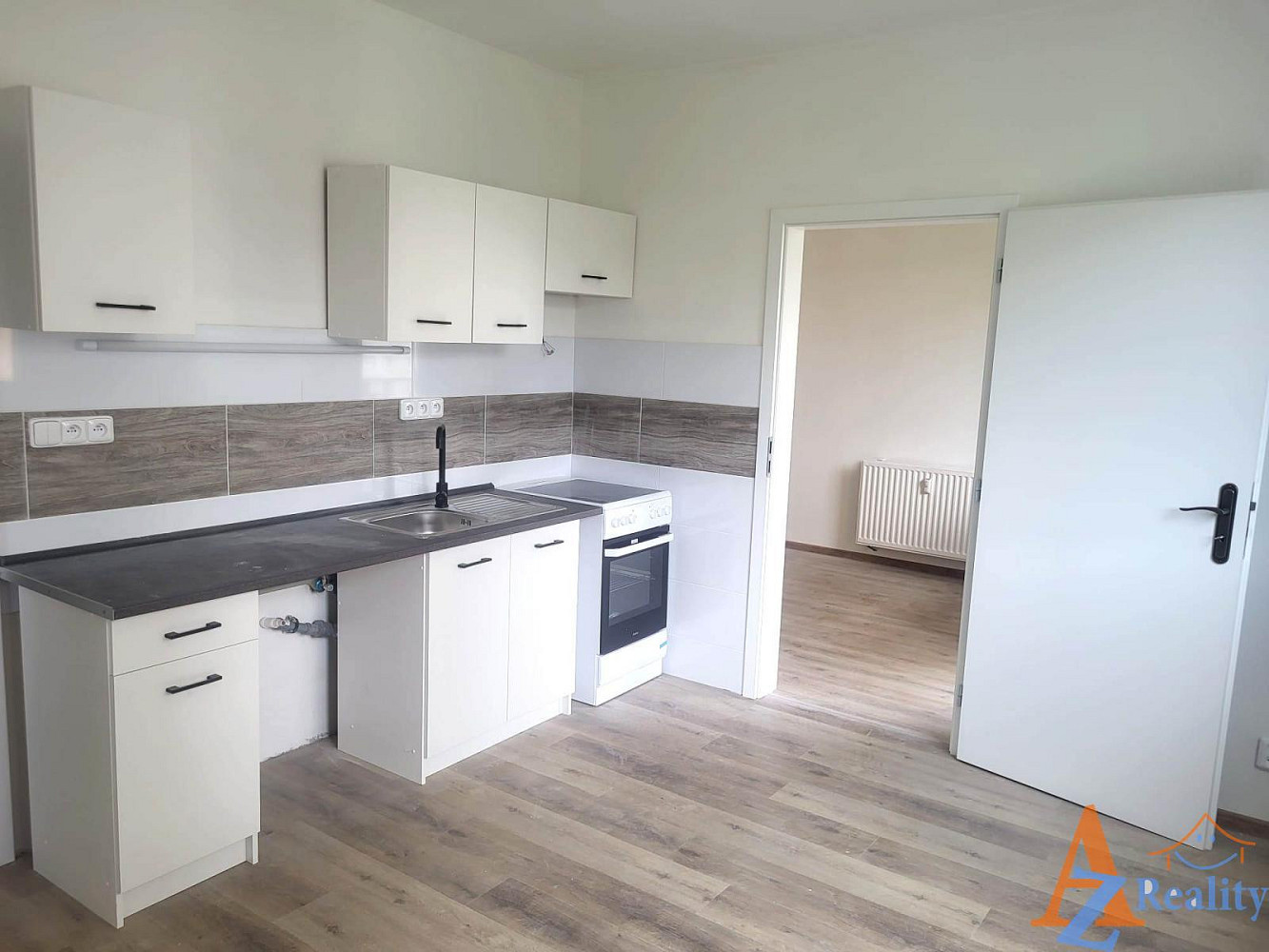 Pronájem bytu 2+1 48 m² – fotografie 4