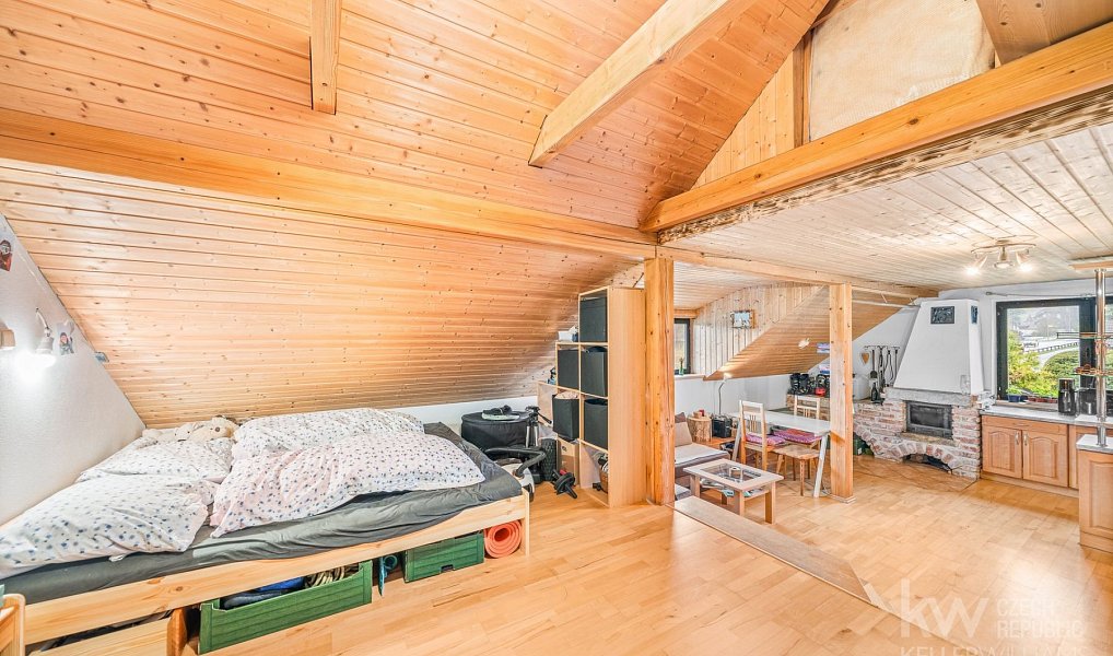 Prodej domu 570 m² s pozemkem 968 m², Železná Ruda – náhled fotky 21