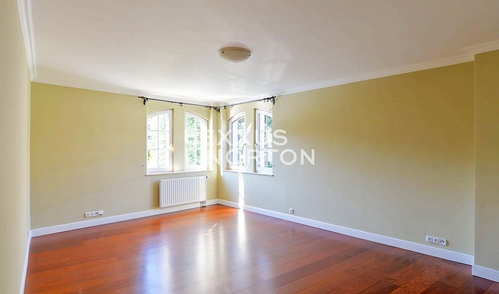 Pronájem domu 600 m² s pozemkem 1 450 m², Praha – náhled fotky 10