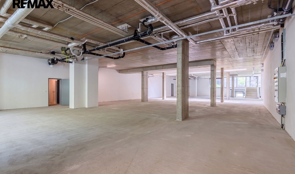 Pronájem obchodních prostor 445 m², Praha – náhled fotky 8