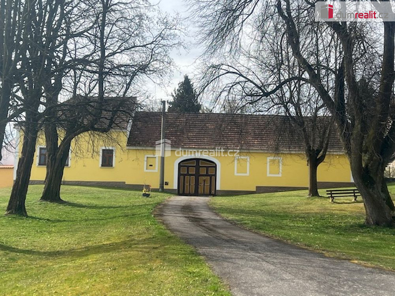 Prodej domu 1 618 m² s pozemkem 1 618 m²