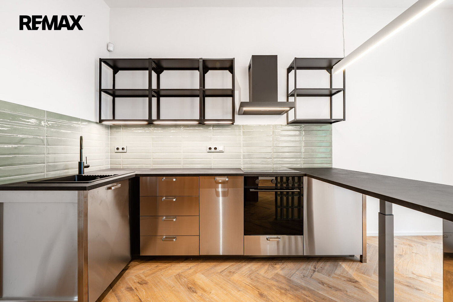 Pronájem bytu 1+kk 45 m² rezervováno