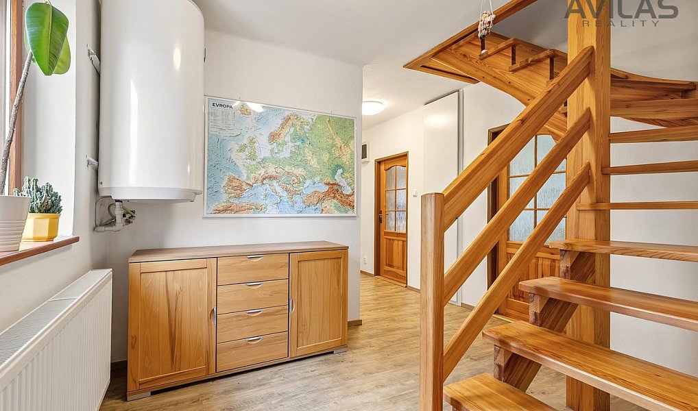 Prodej domu 269 m² s pozemkem 1 084 m², Praha – náhled fotky 23