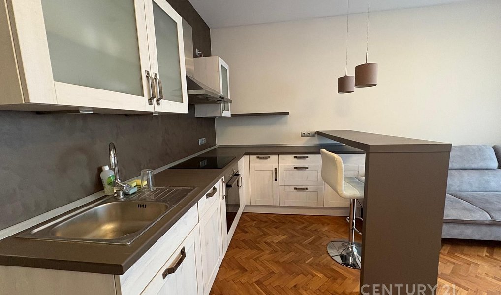 Pronájem bytu 2+kk 51 m², Praha – náhled fotky 2
