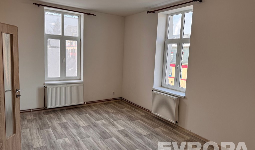 Pronájem bytu 3+kk 61 m², Liberec – náhled fotky 2
