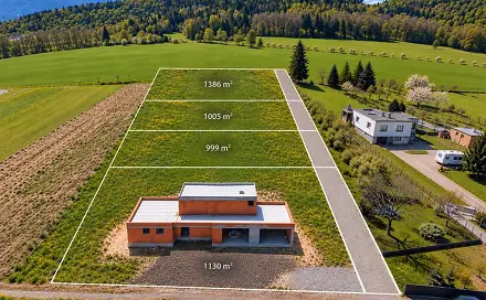 10 rooms, 386.0 m² in Frydek_Mistek