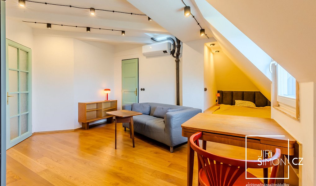 Prodej bytu 1+kk 40 m², Praha – náhled fotky 2