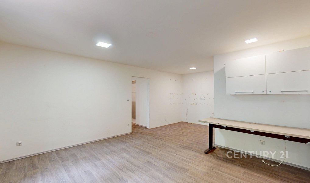 Prodej domu 319 m² s pozemkem 1 499 m², Ivaň – náhled fotky 39