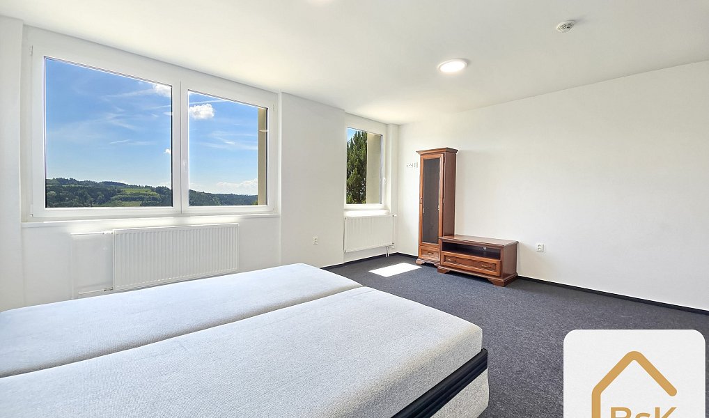 Prodej ubytovacího objektu 1 880 m², Zlatá Olešnice – náhled fotky 11