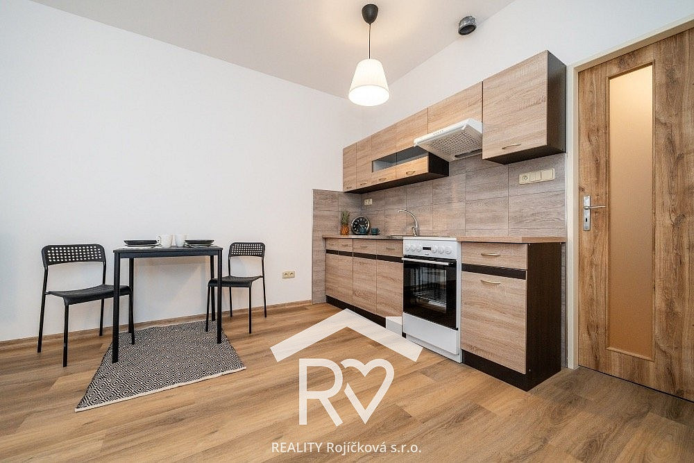 Prodej domu 228 m² s pozemkem 844 m² — photo 3