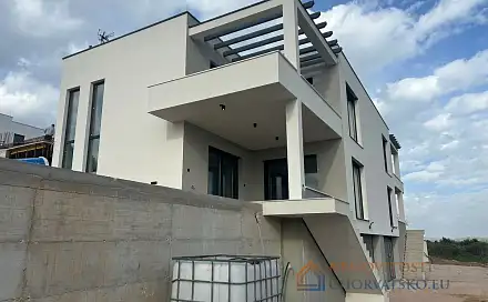 Prodej domu 250 m² s pozemkem 282 m², Vodice, Chorvatsko