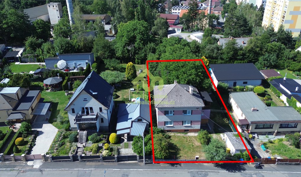 Prodej domu 228 m² s pozemkem 1 076 m², Rokycany – náhled fotky 2