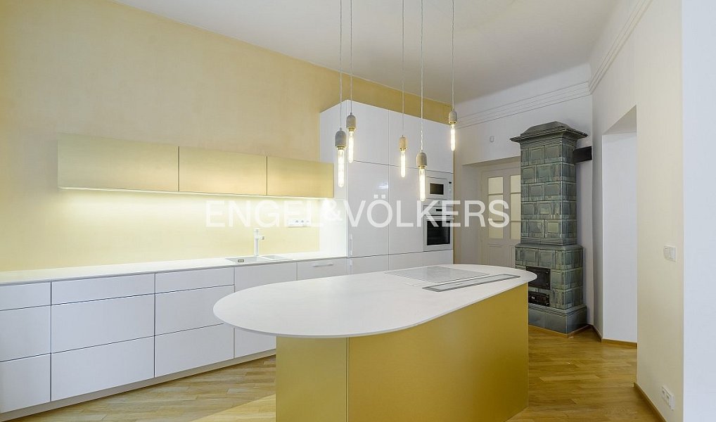 Pronájem bytu 3+kk 137 m², Praha – náhled fotky 3