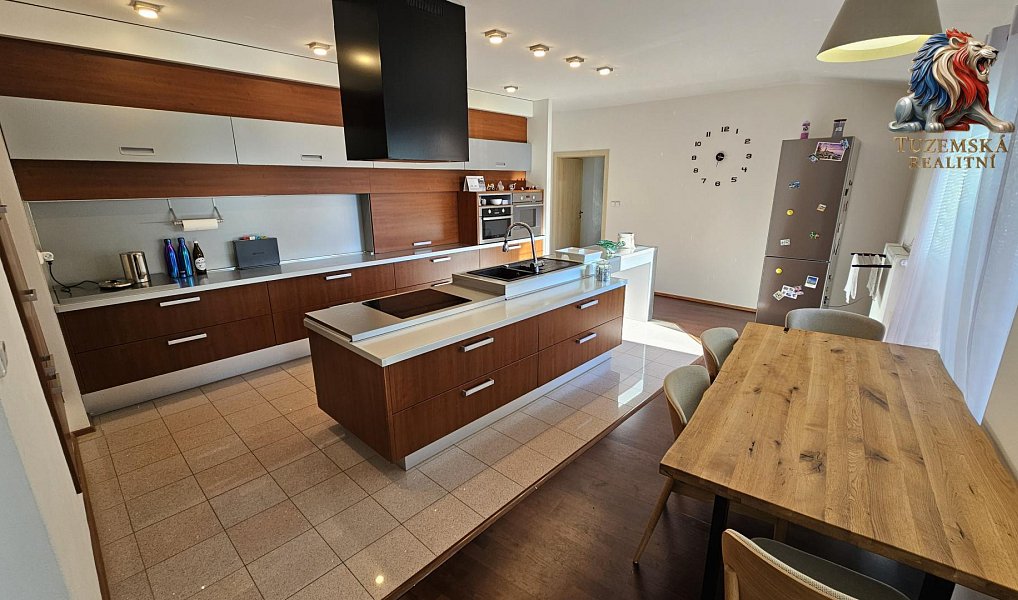 Prodej domu 237 m² s pozemkem 525 m², Kunštát – náhled fotky 6