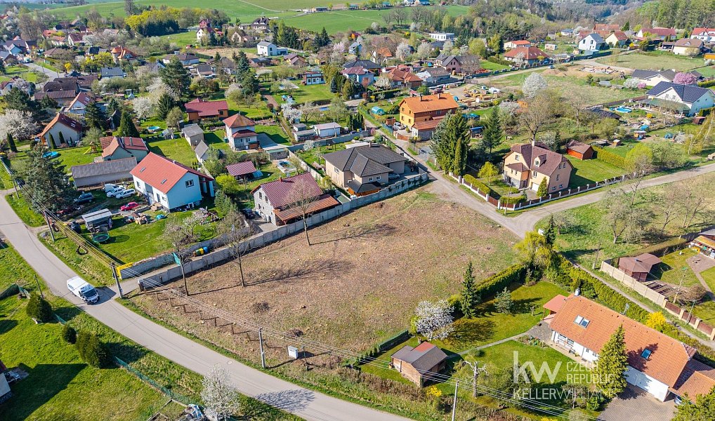 Prodej stavebního pozemku 1 069 m², Pyšely – náhled fotky 2