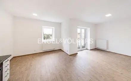Pronájem bytu 1+kk 42 m²