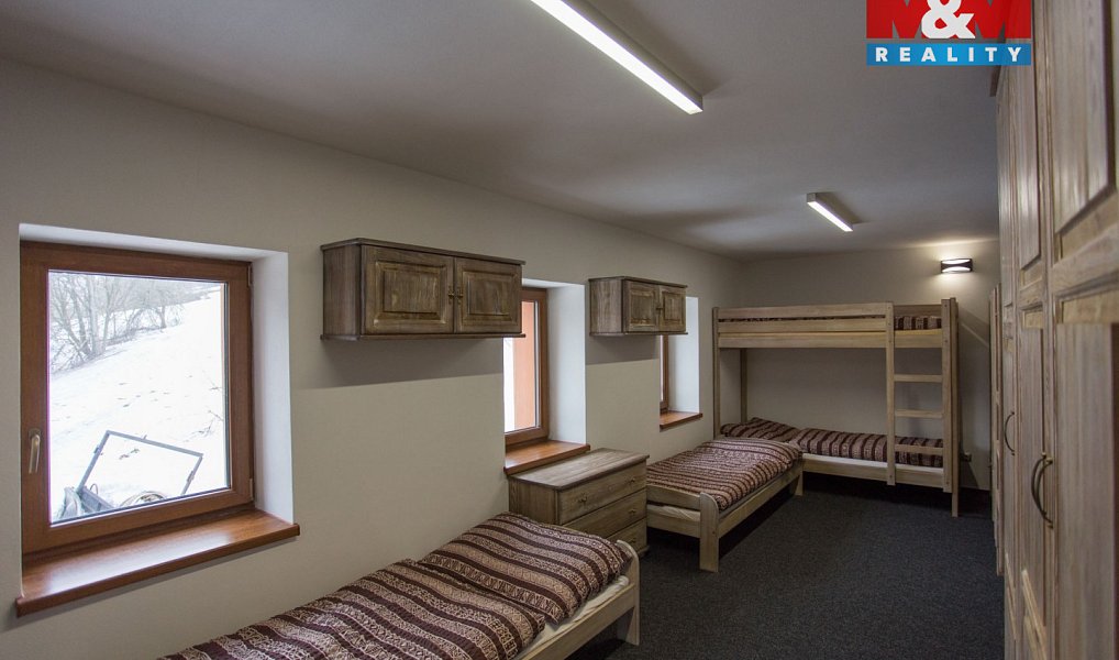 Prodej ubytovacího objektu 325 m², Dolní Bečva – náhled fotky 13