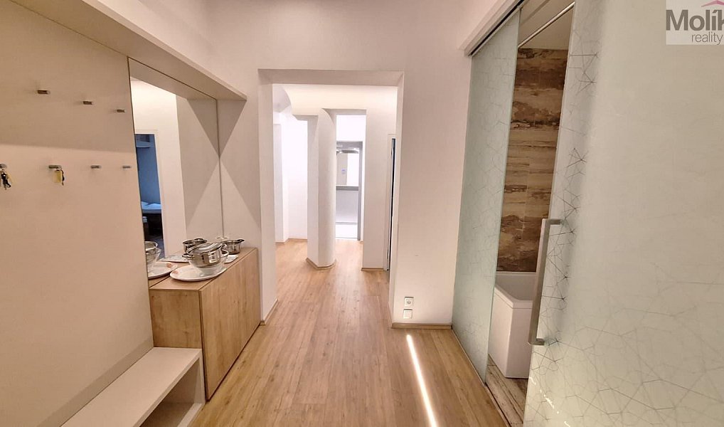 Prodej domu 425 m² s pozemkem 425 m², Teplice – náhled fotky 23