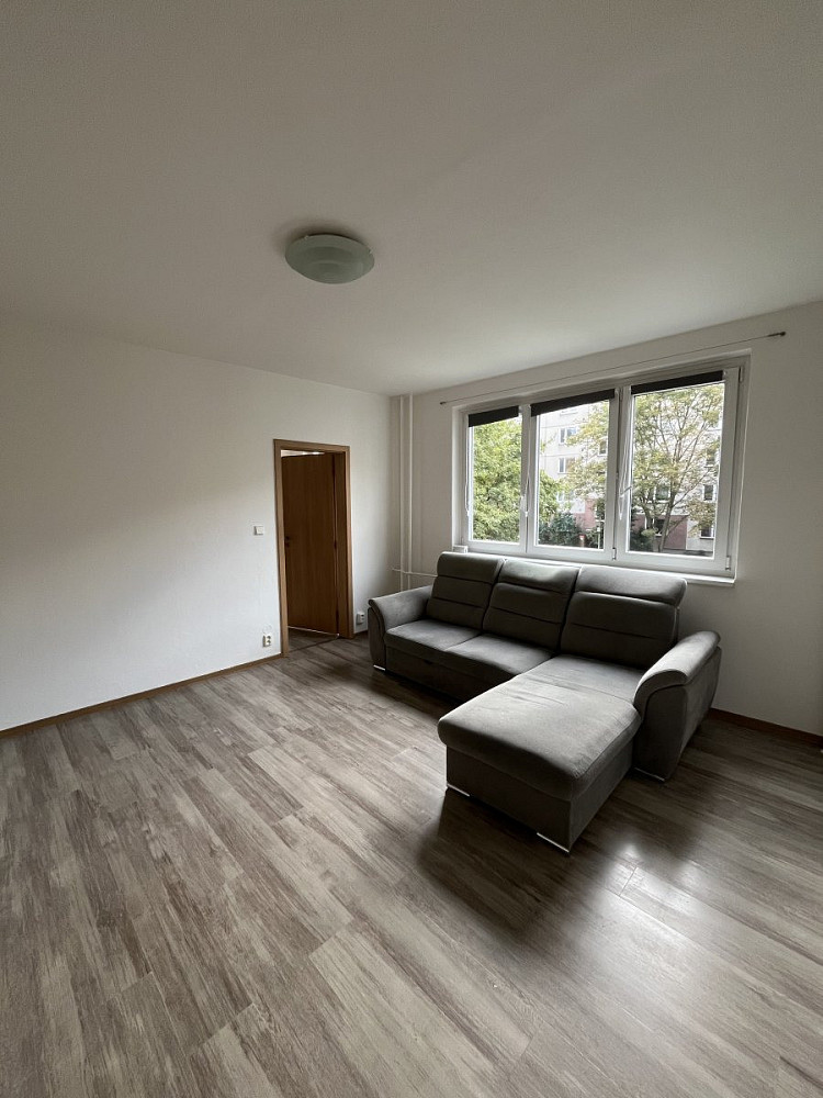 Pronájem bytu 2+1 44 m² – fotografie 4