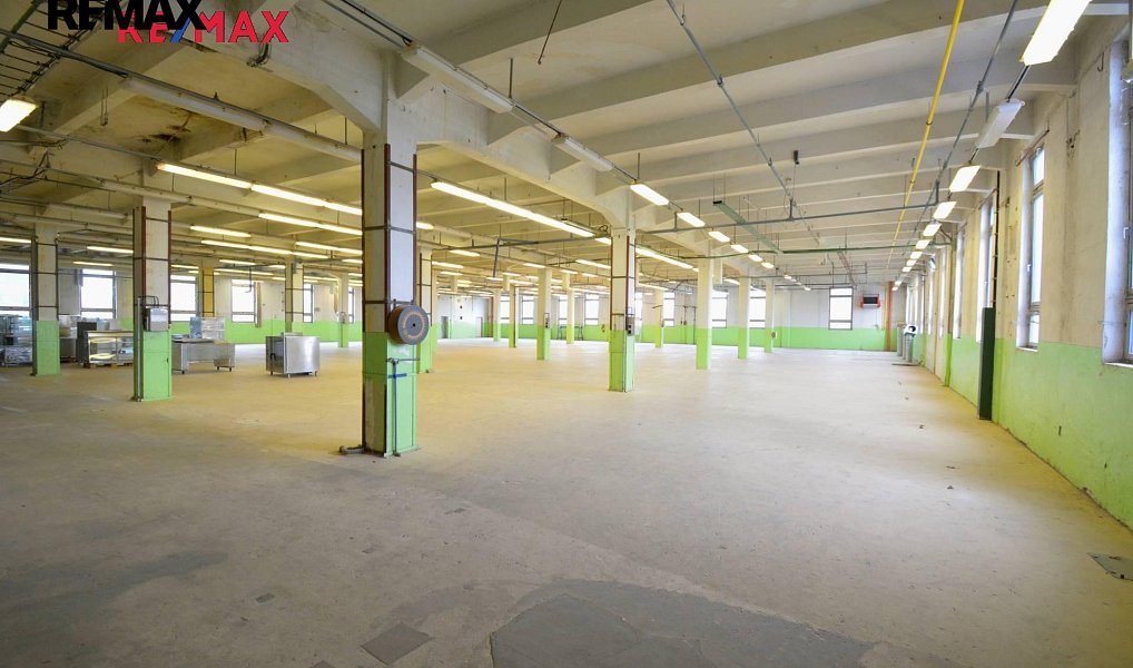 Pronájem výrobních prostor 1 422 m², Černožice – náhled fotky 7