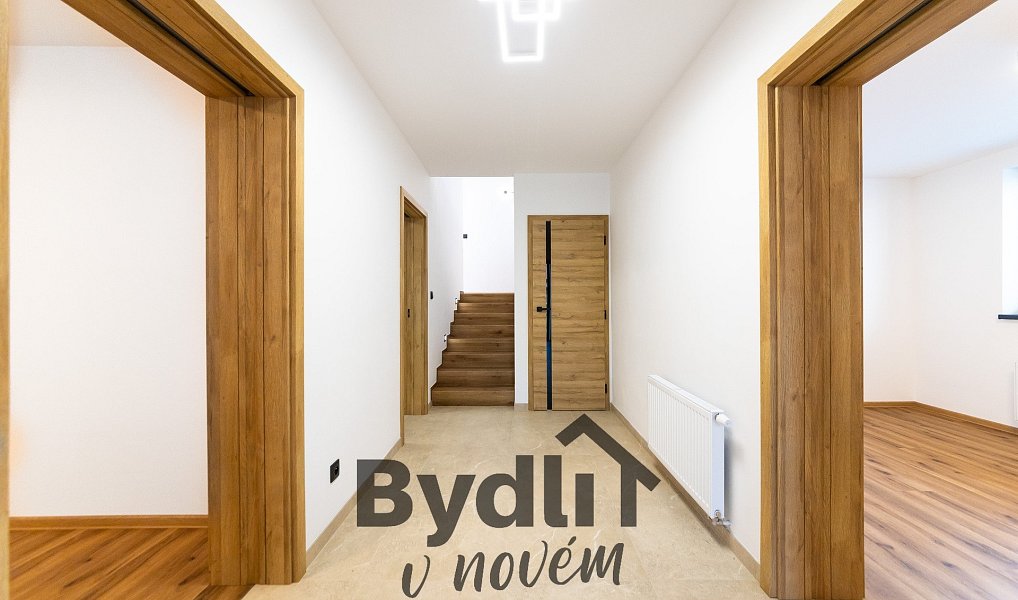 Prodej domu 202 m² s pozemkem 542 m², Vranovice – náhled fotky 2