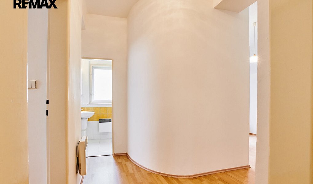 Prodej domu 210 m² s pozemkem 385 m², Praha – náhled fotky 11
