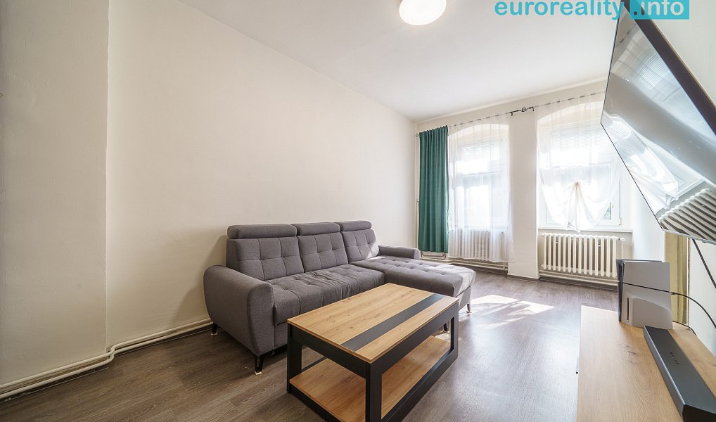 Prodej bytu 3+1 82 m², Karlovy Vary – náhled fotky 4