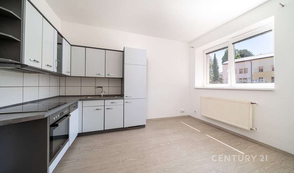 Prodej nájemního domu, činžáku 113 m², Úpice – náhled fotky 8