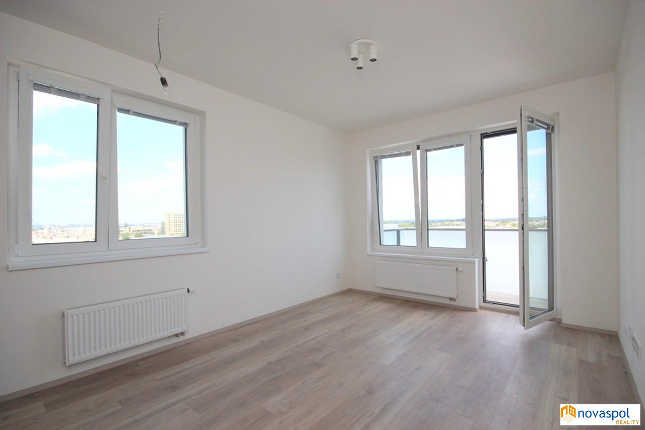 Pronájem bytu 2+kk 50 m² — photo 2