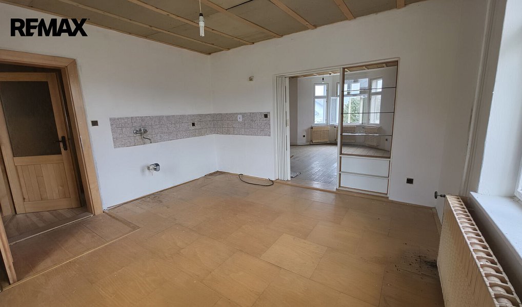 Prodej domu 161 m² s pozemkem 383 m², Dlouhomilov – náhled fotky 17