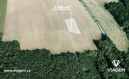 Prodej pole 1 468 m², Luže, okres Chrudim