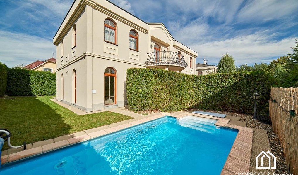 Pronájem domu 243 m² s pozemkem 387 m², Nebušická, Praha 6 – Nebušice