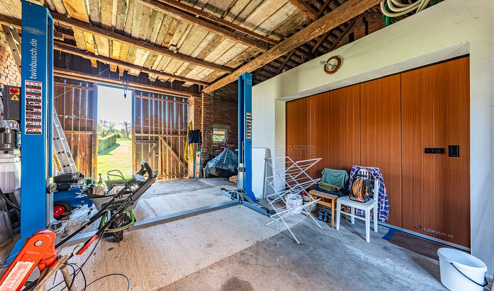 Prodej domu 138 m² s pozemkem 1 138 m², Svojšice – náhled fotky 28