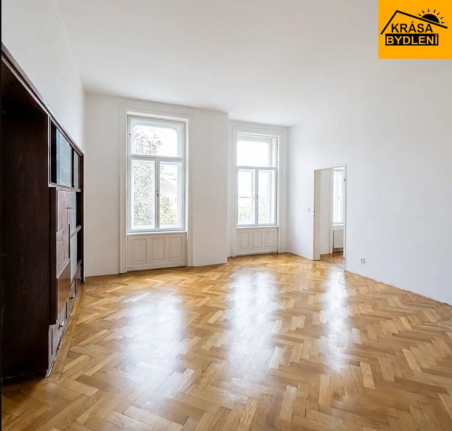 Pronájem bytu 4+1 127 m² — photo 3
