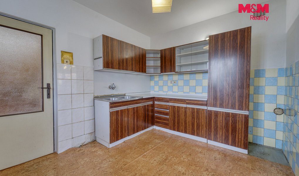 Prodej domu 170 m² s pozemkem 1 474 m², Lubenec – náhled fotky 7